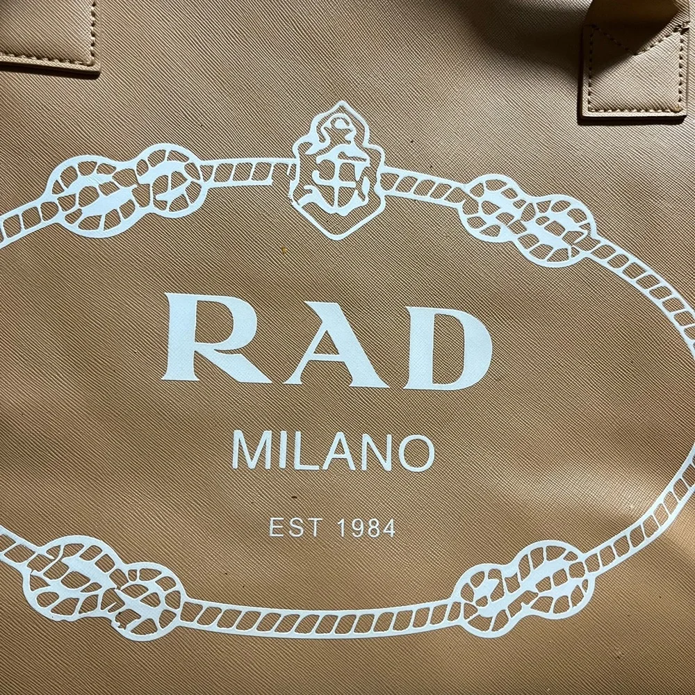 LA/TC Milano Elegant Tan vegan bag in good condition